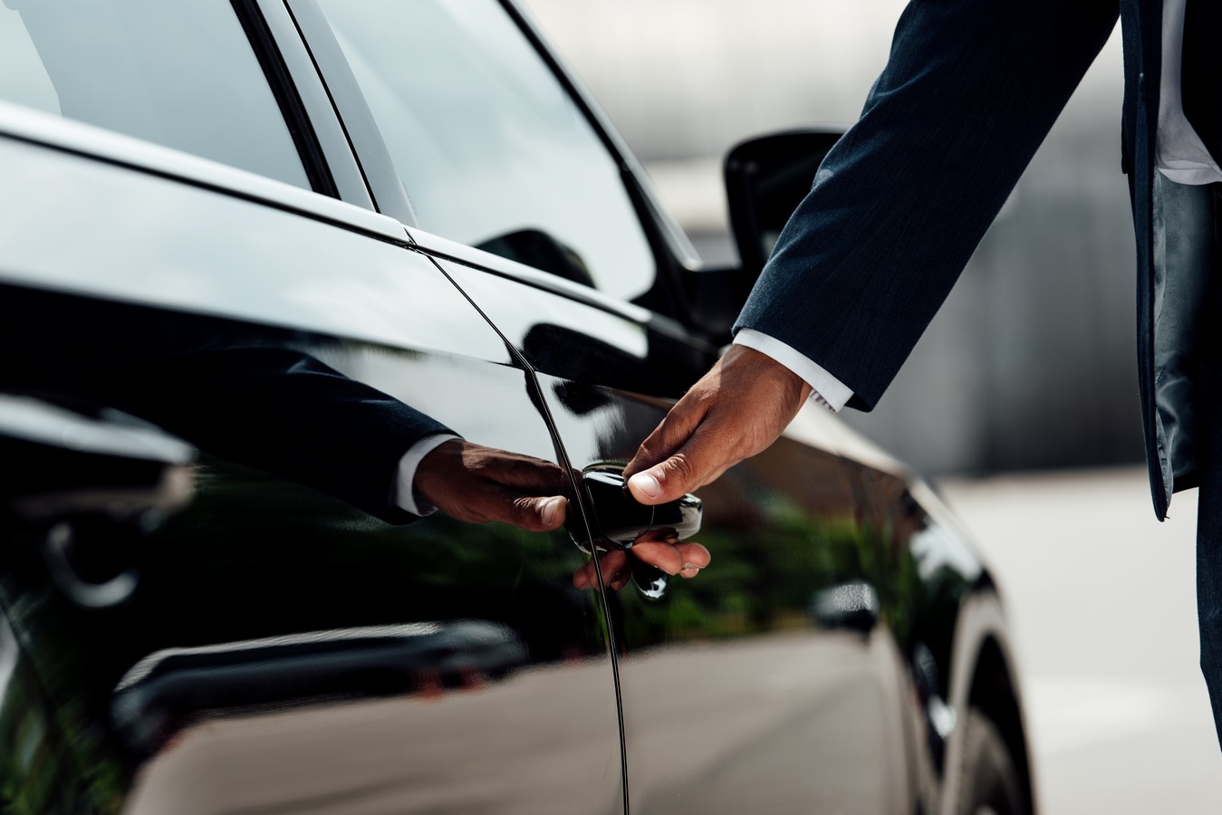 Chauffeur VTC transferts de gares en Occitanie